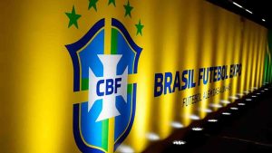 A Fifa enviou notificação à CBF (Confederação Brasileira de Futebol) alertando que a entidade corre o risco de suspensão caso o presidente Ednaldo Rodrigues acabe afastado do cargo “por influência indevida de terceiros”.