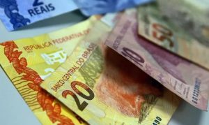 Salário mínimo deve subir para R$ 1.412 em 2024