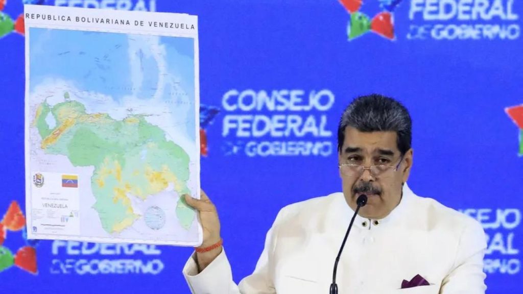 Maduro mostra 'novo mapa' da Venezuela com incorporação de Essequibo