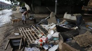 Cláudio Castro homologou a situação de emergência declarada por seis cidades do Rio prejudicadas pelos temporais do fim de semana passado.