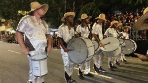 A prefeitura de Campina Grande, na Paraíba, voltou atrás e revogou um decreto municipal que proibia blocos carnavalescos de desfilarem por alguns dos principais pontos da cidade.