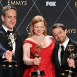 Na última noite, o Emmy fez uma homenagem à história da televisão, mesmo enfrentando atrasos, devido às greves dos roteiristas e dos atores