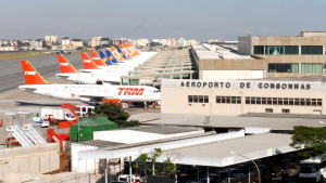 Lula pretende se reunir com executivos de companhias aéreas para discutir medidas para tentar baratear os preços das passagens.