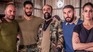 Quem é o ator israelense de série da Netflix gravemente ferido em Gaza?