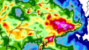Litoral de São Paulo tem alerta para grandes volumes de chuva no fim de semana