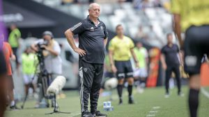 Felipão detona torcida única no clássico contra o Cruzeiro: “Acho ridículo”