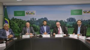 Ministério da Agricultura e Câmara Setorial da Soja debatem políticas de apoio a produtores