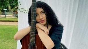 Aymeê Rocha viralizou nas redes após apresentar em um reality show uma música que denuncia a exploração sexual de crianças na Ilha de Marajó.