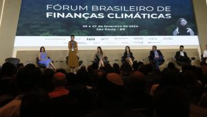 Começou nesta segunda-feira (26), em São Paulo, o Fórum Brasileiro de Finanças Climáticas, organizado por entidades como os institutos Arapyaú, AYA e Clima e Sociedade. O evento termina nesta terça-feira (27) e vai reunir especialistas da área.