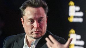 Elon Musk supostamente teria usado drogas ilícitas junto a membros do conselho de suas empresas, como a Tesla, diz relatório divulgado pelo Wall Street Journal (WSJ), publicado no último sábado (3).