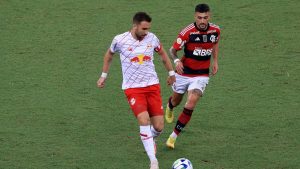 Flamengo insiste na contratação de Léo Ortiz e tem reunião decisiva