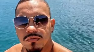 DJs são mortos e cantor de pagode é baleado em festa durante invasão de criminosos no Rio