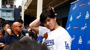 Shohei Ohtani quer se entrosar mais com colegas do Los Angeles Dodgers