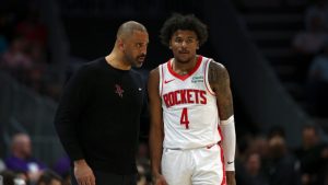 NBA: Houston Rockets muda postura e deve se movimentar para buscar astros