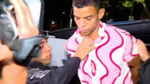 A Seap do Rio de Janeiro enviou seis avisos à Justiça apontando que Paulo Sérgio Lima, de 29 anos, teria violado a tornozeleira eletrônica.