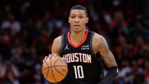 A NBA anunciou a suspensão do armador Kris Dunn, do Utah Jazz, e do ala-pivô Jabari Smith Jr., do Houston Rockets, por conta de uma briga
