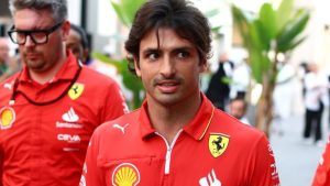 Carlos Sainz Jr, que defende a Ferrari na F1, abriu o jogo em relação à McLaren no GP da China: “Acho que eles foram mais fortes"