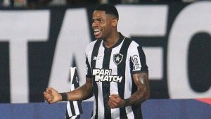 Júnior Santos brilhou na vitória de 2 a 1 do Botafogo sobre o Red Bull Bragantino, válida pela pré-Libertadores