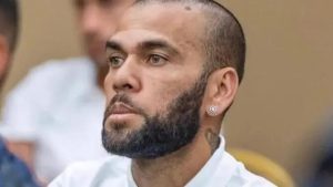 Daniel Alves paga fiança de 1 milhão de euros, diz imprensa espanhola