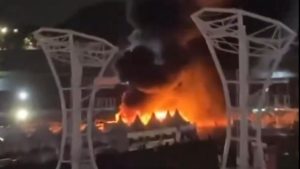 Incêndio atinge uma tenda do Lollapalooza às vésperas do 1º dia de festival