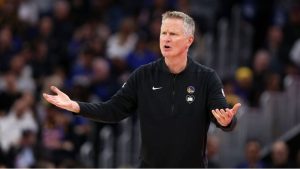 Warriors: Steve Kerr explica minutagem de Curry em partida contra Wolves