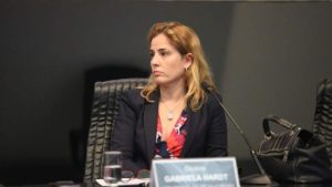 Após decisão do corregedor de Justiça, ministro Luís Felipe Salomão, a juíza federal Gabriela Hardt, integrante da Operação Lava Jato, foi afastada do exercícios de suas funções nesta segunda-feira (15).