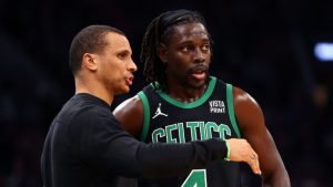 Na noite desta última quarta-feira, 10, o armador Jrue Holiday renovou seu contrato com o time Boston Celtics