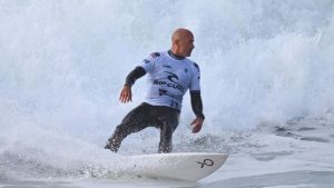 Kelly Slater, o maior vencedor na história do surfe, declarou que vai se aposentar aos 52 anos de idade, após ser eliminado em Margaret River