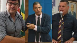 Os vereadores detidos são Flávio Batista de Souza (Podemos), Luiz Carlos Alves Dias (MDB) e Ricardo Queixão (Podemos)