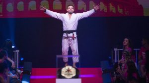 Além de buscar o título, Gustavo Batista também está de olho em uma revanche contra o lutador Fellipe Andrew