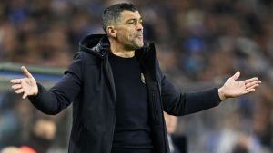 Sérgio Conceição, treinador do Porto, decidiu afastar quatro jogadores do elenco depois de um empate contra o Famalicão no último final de semana de jogos em Portugal.