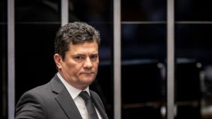No segundo dia de julgamento, o desembargador eleitoral José Rodrigo Sade votou a favor da cassação do mandato do senador Sérgio Moro, afirmando que a quantia gasta na pré-campanha presidencial "desequilibrou" as eleições estaduais no Paraná.
