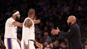 Franquia 17 vezes campeã da NBA, Los Angeles Lakers deve mudar comando para a temporada de 2024/25 após desastre com Darvin Ham nos playoffs