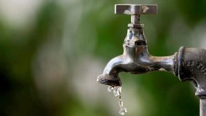 O racionamento de água afetou severamente os habitantes de cidades como La Calera, os moradores sofrem com abastecimento desde fevereiro