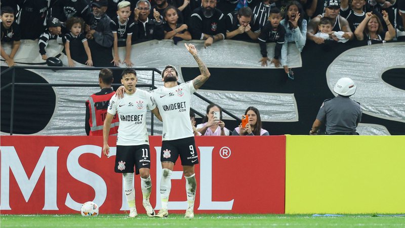 Romero quebra recordes, e Corinthians atropela Nacional-PAR