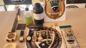 Grupo que arrombou casas e furtou joias avaliadas em R$ 370 mil é preso