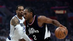 NBA: Kawhi Leonard não tem previsão de volta aos Clippers após lesão