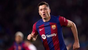 LALIGA: Lewandowski crava hat-trick pelo Barcelona e faz promessa