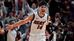 NBA: Miami Heat e Pelicans vencem, e avançam aos playoffs