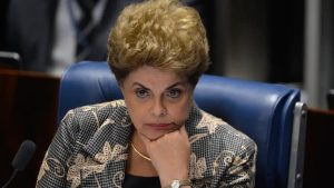 AGU cobra de Dilma Rousseff dívida de multa por propaganda irregular