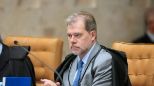 O ministro do Supremo Tribunal Federal (STF), Dias Toffoli, emitiu uma liminar, nesta segunda-feira (6), suspendendo a punição ao Rio de Janeiro pelo descumprimento do plano de recuperação fiscal.