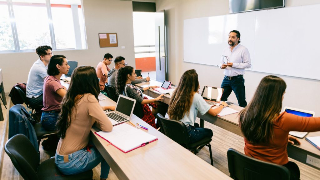 A Fapesp anunciou reajuste do valor das bolsas de doutorado, das diferentes variantes de pós-doutorado, de mestrado e de iniciação científica