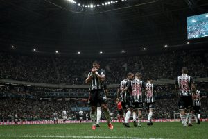 Hulk supera Paulinho e é o novo artilheiro do Galo na temporada