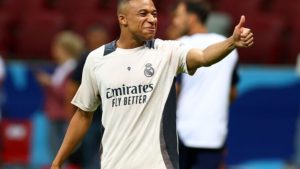 Com estreia de Mbappé, Real Madrid divulga escalação para Supercopa