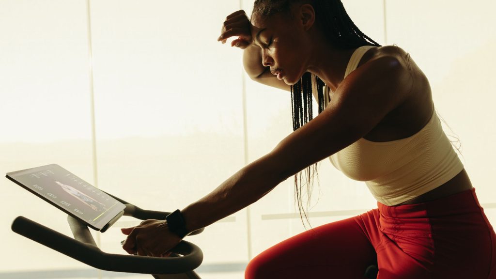Suar durante o treino é fundamental para emagrecer: mito ou verdade?