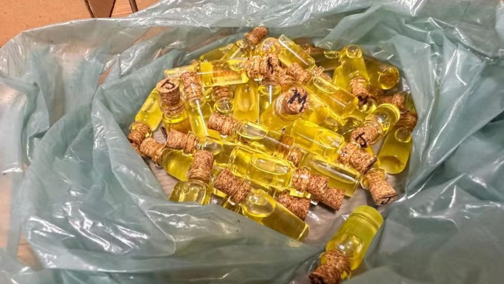 Lubrificante vaginal de cannabis vendido no país: operação da PF prende traficantes