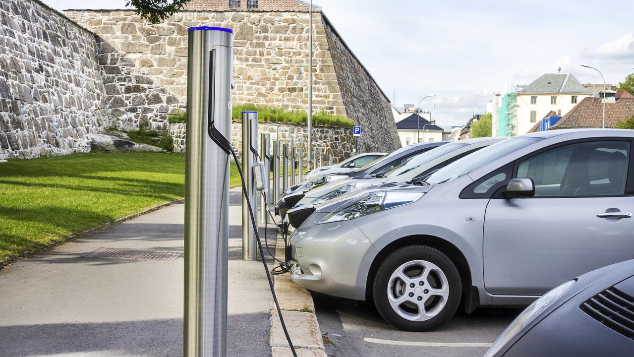 Conheça os carros elétricos que dominaram o mercado automotivo no mundo