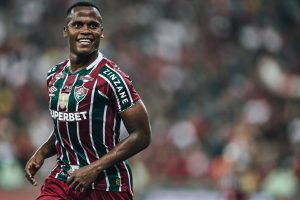 Jhon Arias pode estar de saída do Fluminense rumo ao futebol russo