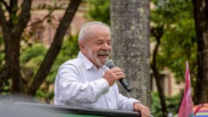 Lula sanciona mudanças no BPC, mas mantém proteção aos mais vulneráveis