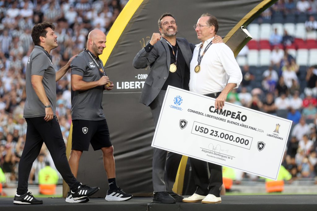 Títulos do Brasileirão e da Libertadores farão o Botafogo disputar 7